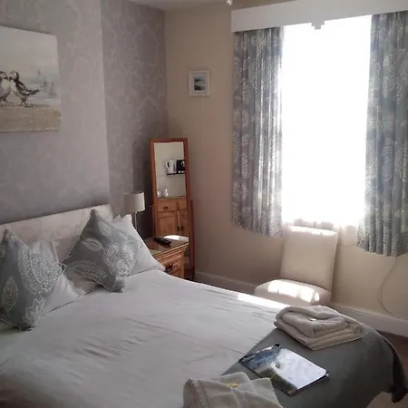 Esplanade Gardens Couette-café 4*